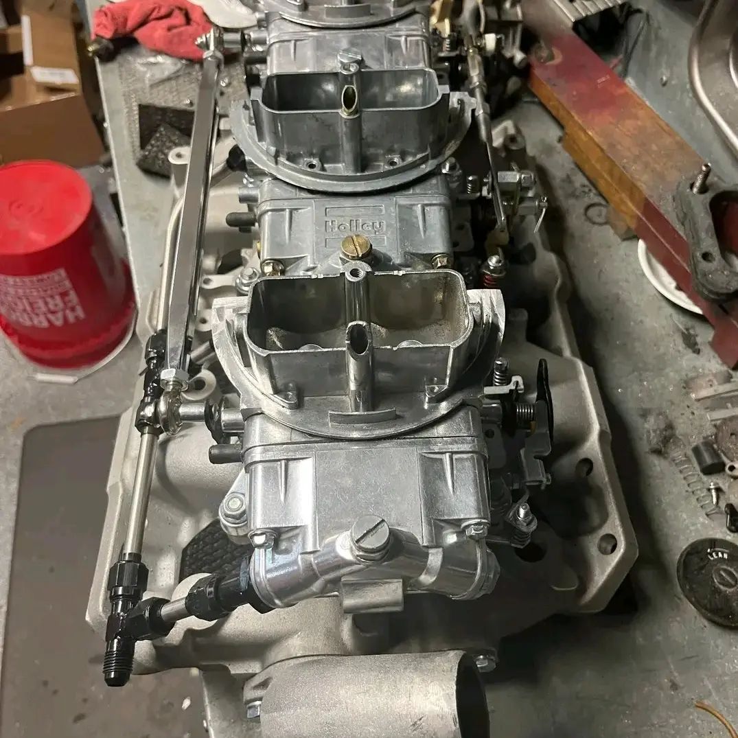 old pontiac parts27 - 1966 Holley Tri Power setup for Pontiac