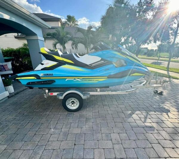 2023 Yamaha FX Cruiser HO Waverunners – Pair - Image 3