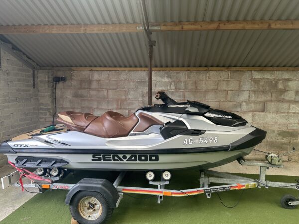2018 Sea-Doo GTX 230 Limited - Image 4